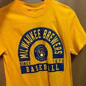 MILWAUKEE BREWERS TSHIRT